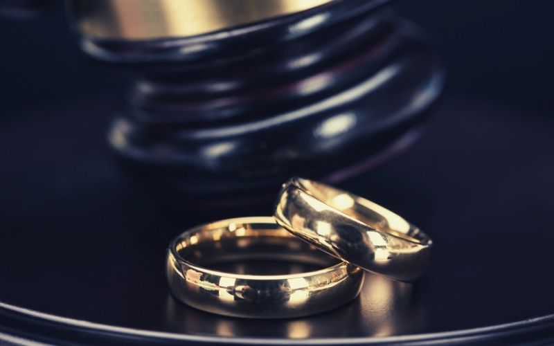 Umowa majątkowa małżeńska (potocznie intercyza): Potrzebne dokumenty i koszty
